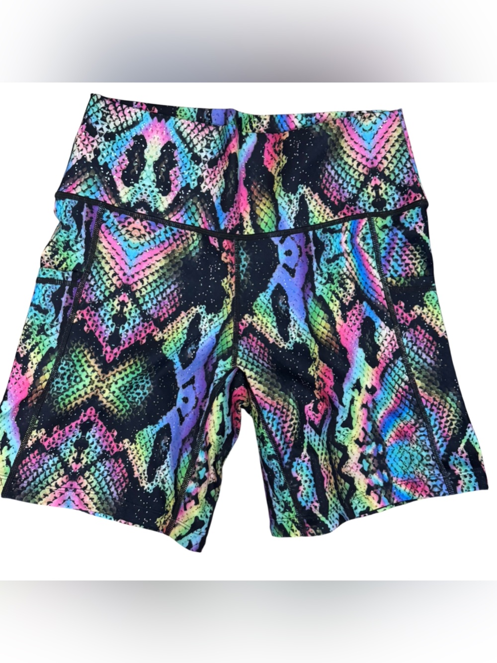 Constantly Varied Gear CVG Gym Shorts Hypnotize Snakeskin Rainbow M 7 inseam
